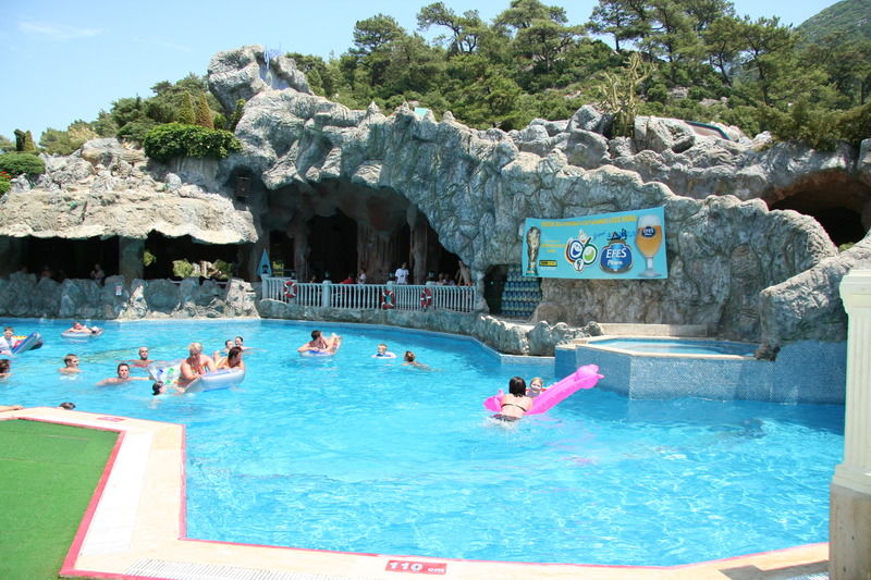 Grand Aquarium Apart İçmeler Esterno foto