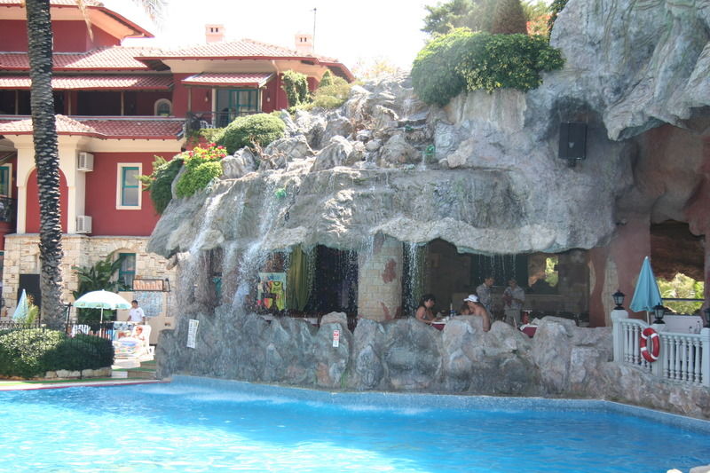 Grand Aquarium Apart İçmeler Esterno foto