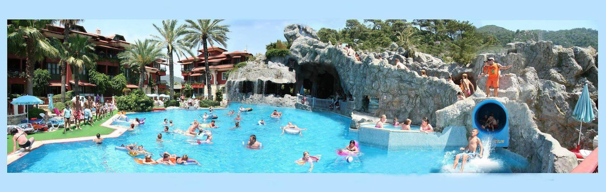 Grand Aquarium Apart İçmeler Esterno foto