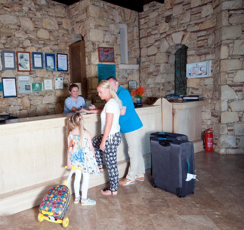 Grand Aquarium Apart İçmeler Esterno foto